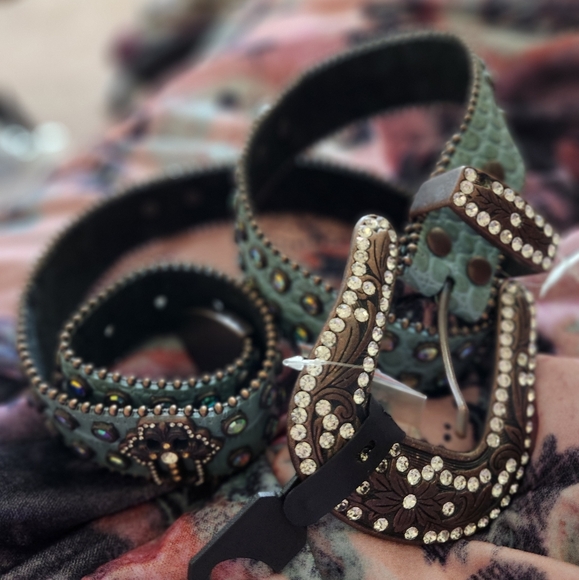 Nocona Alligator Rhinestone Studded Genuine Leather Turquoise Green Leather Belt - Picture 6 of 7